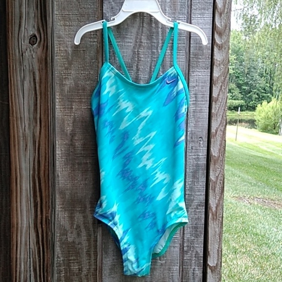 Nike Swimsuit - Picture 1 of 4
